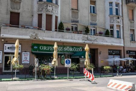Charming Flat In The Center Apartment Budapest Exterior photo
